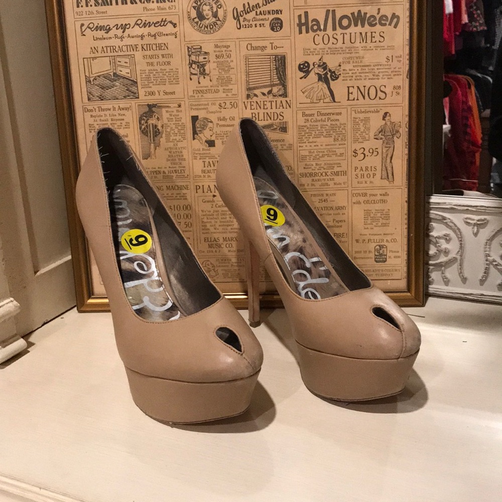 Sam Edelman Tan Heels
